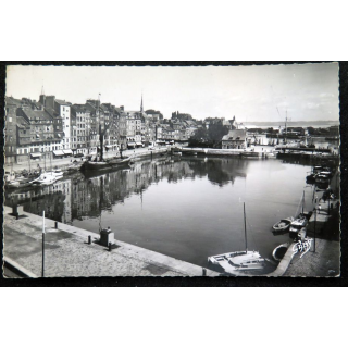 Carte postale 16 Honfleur Le Vieux Bassin