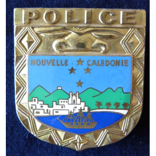 POLICE : insigne métallique de la Police nationale de Nouvelle Calédonie de fabrication Drago Paris
