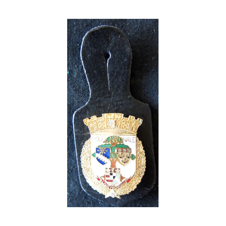 POLICE : insigne métallique en émail de la Police nationale de Livry Gargan de fabrication JPG