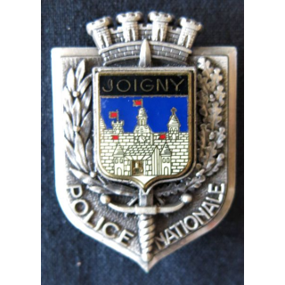 POLICE : insigne métallique de la Police nationale de la ville de Joigny de fabrication Delsart Sens