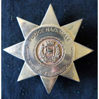 POLICE : insigne métallique du Centre National d’Information Routière de la Police Nationale