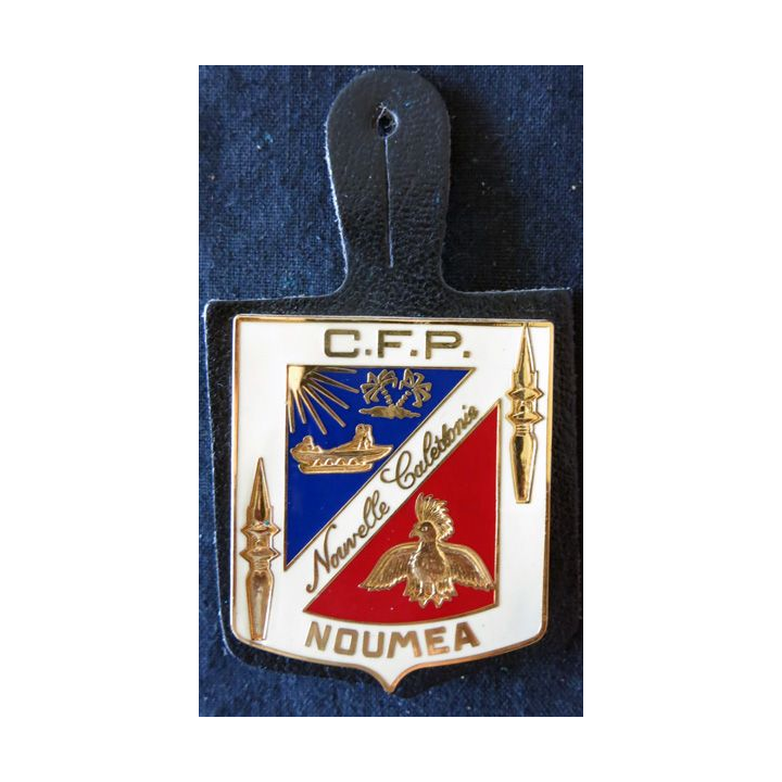 POLICE : insigne métallique du Centre de Formation  de la Police de Nouméa de fabrication Drago Noisiel
