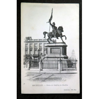 Carte postale 48 Bruxelles Statue de Godefroy de Bouillon