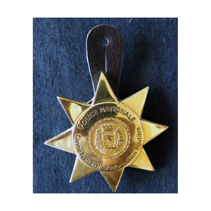 POLICE : insigne métallique du Centre National d’Information Routière de la Police Nationale
