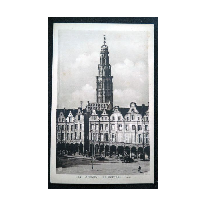 Carte postale 157 Arras Le Beffroi