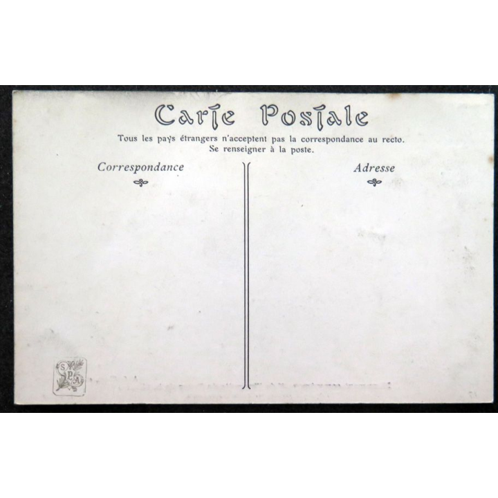 Carte postale Monument commémoratif de l'incendie du Bazar de la Charité triptyque