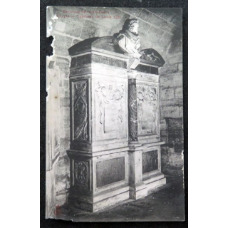 Carte postale Basilique de Saint-Denis Crypte Tombeau de Louis XIII