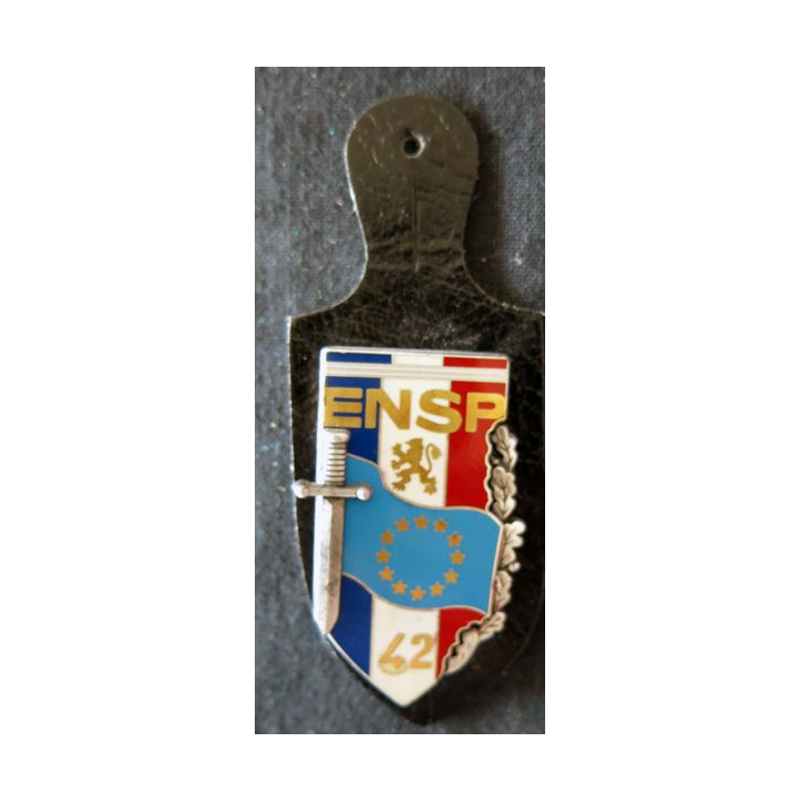 POLICE : insigne métallique de la 42° promotion de L'École nationale supérieure de la Police "Patrick CASASSUS  " Drago Noisiel
