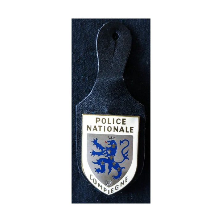 POLICE : insigne métallique de la Police nationale de la ville de Compiègne de fabrication Drago Paris matriculé