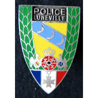 POLICE : insigne métallique de la Police nationale de la ville de Luneville de fabrication Fraisse non mentioné