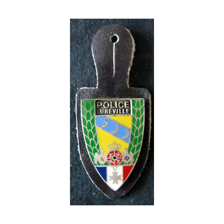 POLICE : insigne métallique de la Police nationale de la ville de Luneville de fabrication Fraisse non mentioné