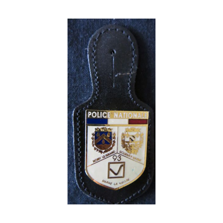 POLICE : insigne métallique de la Police  Nationale de Marne La Vallée, Noisy, Gournay de fabrication JPG