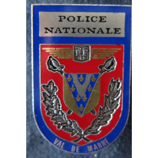 POLICE : insigne métallique de la Police nationale du Val de Marne de fabrication Delsart