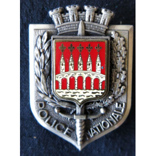 POLICE : insigne métallique de la Police Nationale de la ville de Cahors de fabrication Delsart