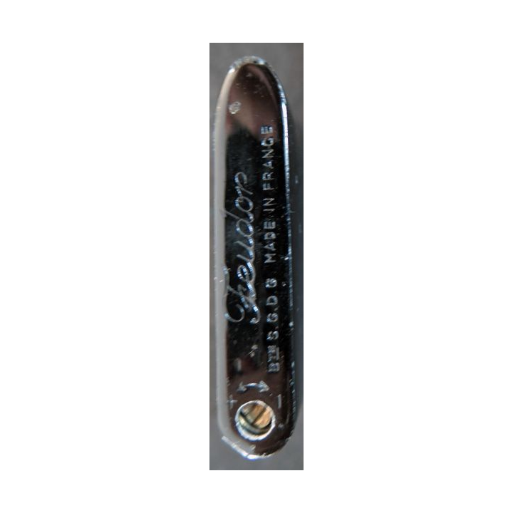 BRIQUET : briquet en acier argenté et noir Feudor 1 x 4,2 x 5,5 cm