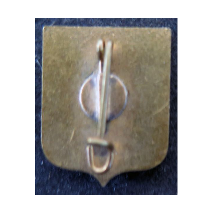 Insigne émaillé de la ville de Oystream  2,1 x 1,6 cm Chobillon