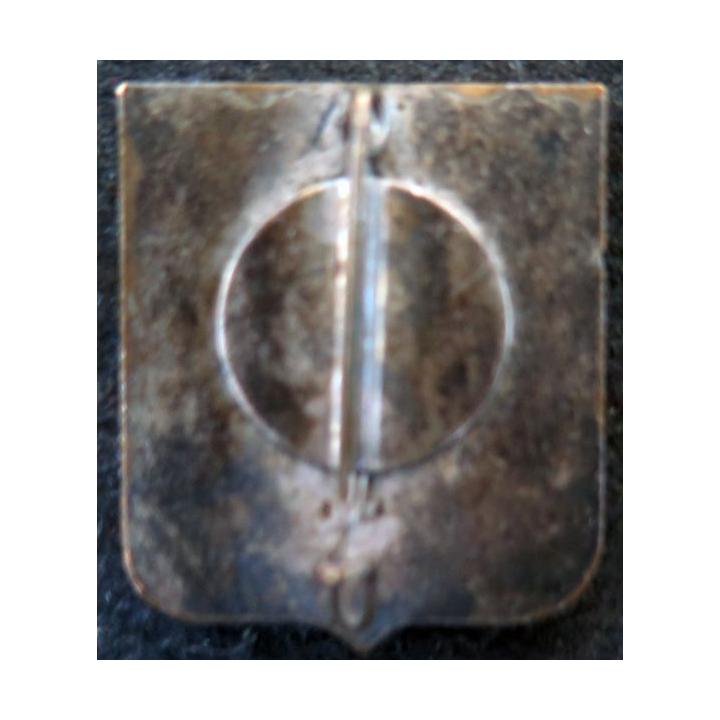 Insigne émaillé de ville inconnu 2,2 x 2,6 cm