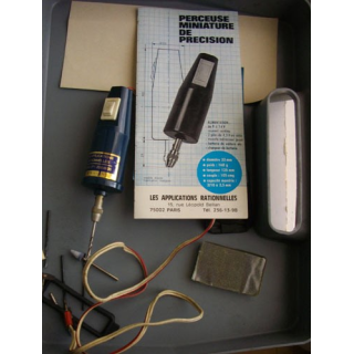 PERCEUSE MINIATURE DE PRÉCISION AVEC ACCESSOIRES