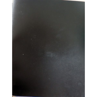 Classeur noir comprenant 3 feuilles pouvant contenir 80 pin's