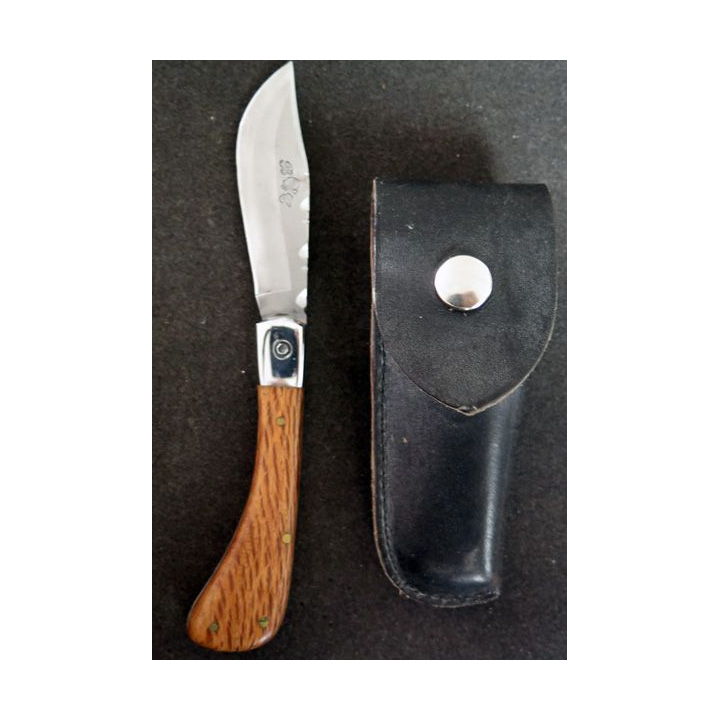 Couteau de poche en acier manche en bois longueur repliée 10 cm dan son étui