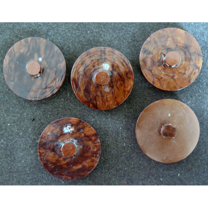 LOT de 5 boutons Haute couture plats et arrondis sur les bords de diamètre 3,5 cm