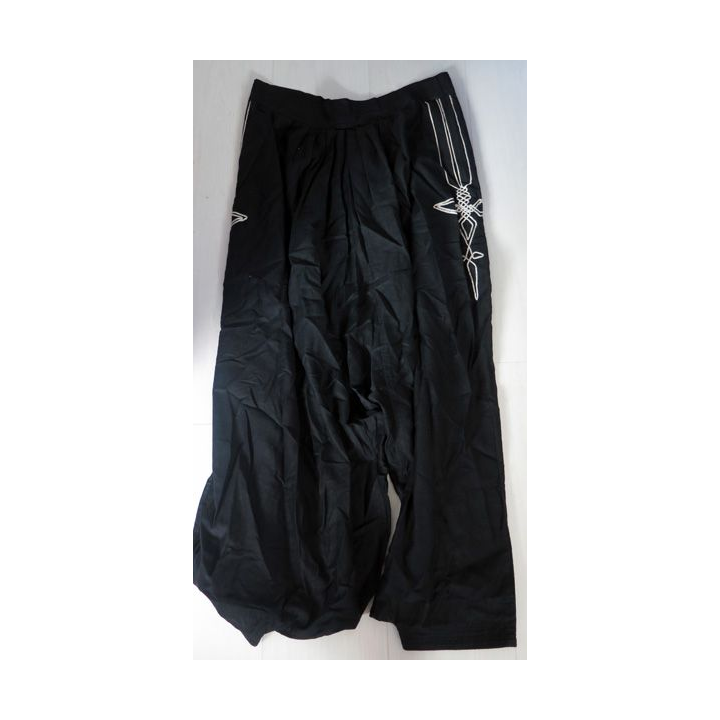 Tenue complète de Lieutenant saharien (sandales, burnous bleu, burnous blanc, saroual et ceinturon cartouchières)