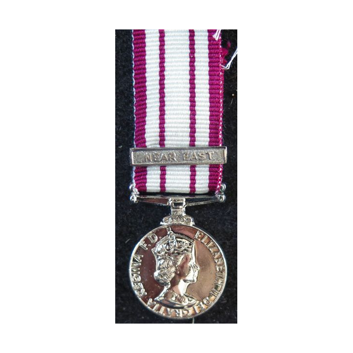 GRANDE BRETAGNE : médaille miniature Naval General service medal 1915 avec l'agrafe Near East