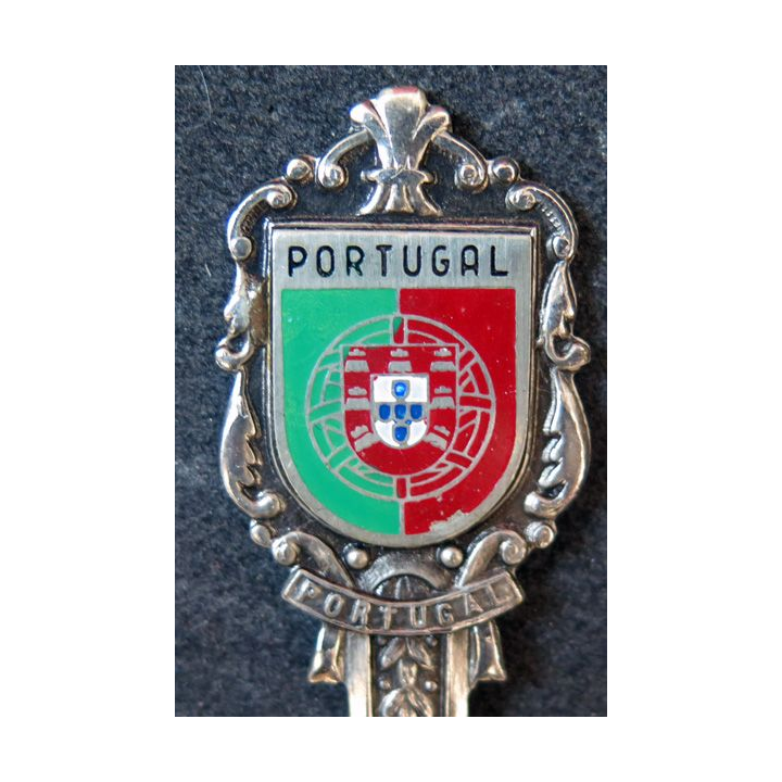 PETITE CUILLERE de collection argentée du Portugal