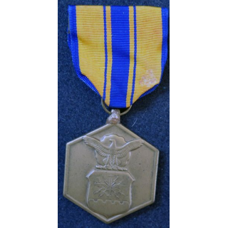 USA : Air Force medalL for military merit