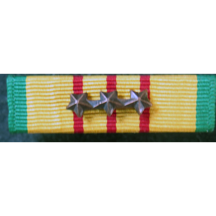 USA : Rappel sur pin's de la médaille Vietnam Service medal avec 3 citations 
