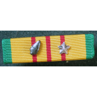 USA : Rappel sur pin's de la médaille Vietnam Service medal avec 2 citations (palme et étoile)