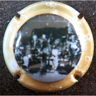 Capsule Muselet de Val de Loire ACKERMAN Laurance n°35c Noir et blanc ctr polychrome