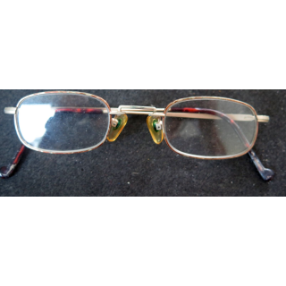 Paire de lunettes ancienne dans boitier en métal type aluminium