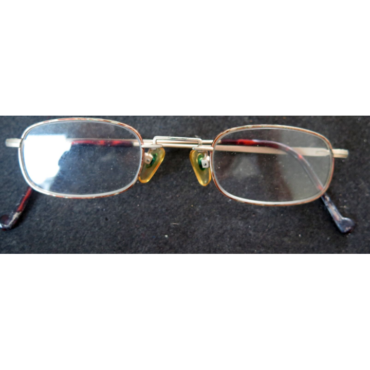 Paire de lunettes ancienne dans boitier en métal type aluminium