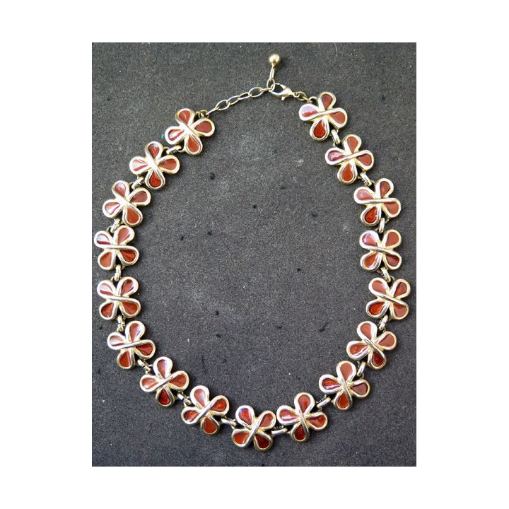 Collier en métal doré et émail de 48 cm