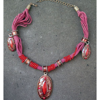 Collier Avec trois émaux véritables longueur 43 cm