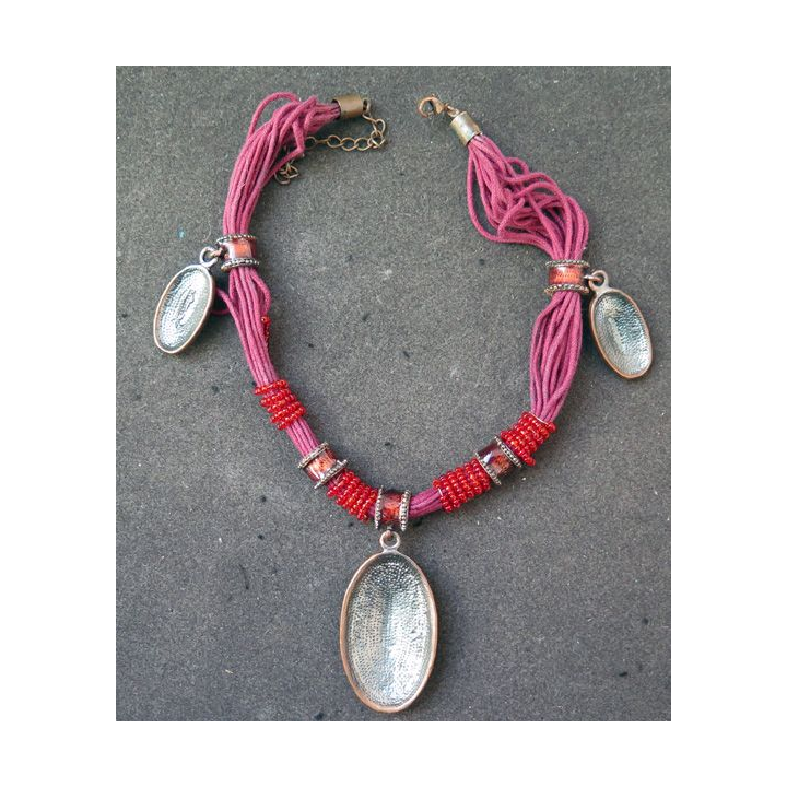 Collier Avec trois émaux véritables longueur 43 cm