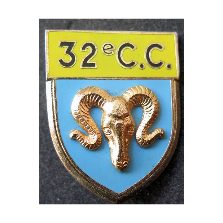 32° CC : 32° compagnie de Camp sigle C.C Delsart G. 2092 en relief