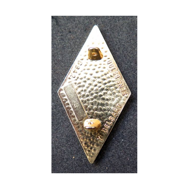 4° RC : insigne métallique du 4° régiment de cuirassiers de fabrication Delsart Sens G. 942