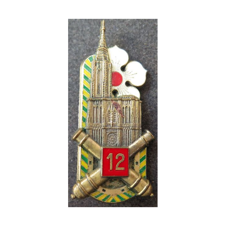 12° RA : insigne métallique du 12° régiment d'artillerie de fabrication Delsart G. 3997