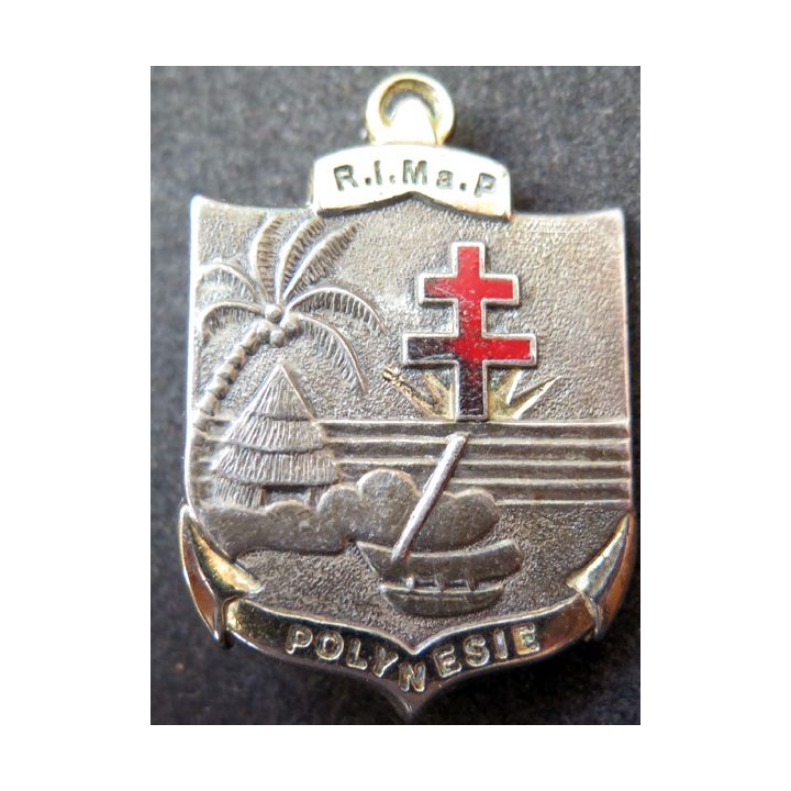 RIMAP : insigne métallique du régiment d'infanterie de marine en Polynésie de fabrication Bessin et Salson G. 2900