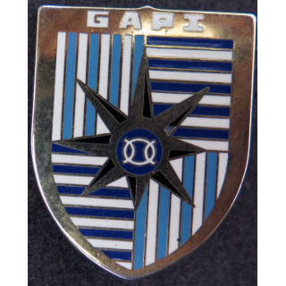 GAPI : insigne métallique du groupement administratif des personnels isolés de fabrication Fraisse Paris G. 2484