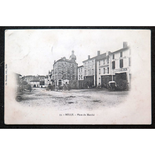 Carte postale de Melle (33) Place du Marché timbrée 1905