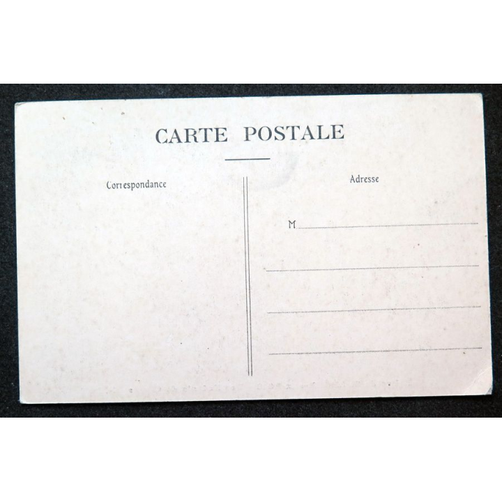 Carte postale Eglise de St Léger aux Bois Les enfants de choeur