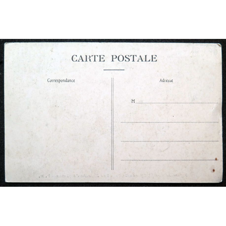 Carte postale Eglise de St Léger aux Bois Les enfants de choeur