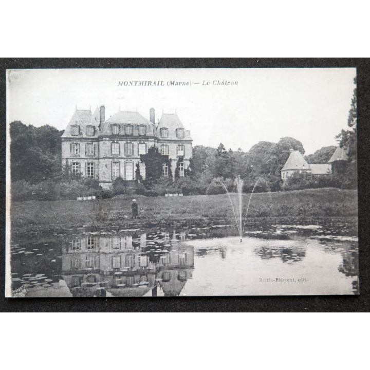 Carte postale Montmirail (Marne) Le Château