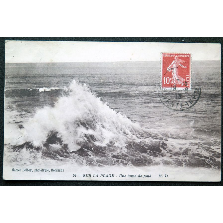 Carte postale Sur la Plage n° 94 Une Lame de fond 1918 timbrée