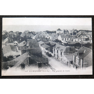 Carte postale La Bernerie (Loire-Inférieure) n° 105 Vue Générale du Centre