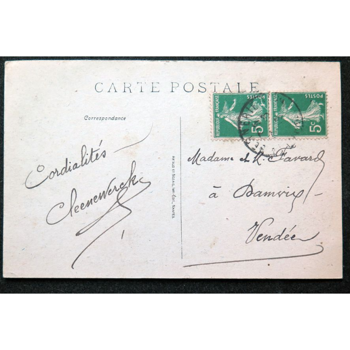 Carte postale La Bernerie (Loire-Inférieure) n° 105 Vue Générale du Centre