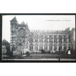 Carte postale Chalons Sur Marne n° 3 La Cathédrale 1915